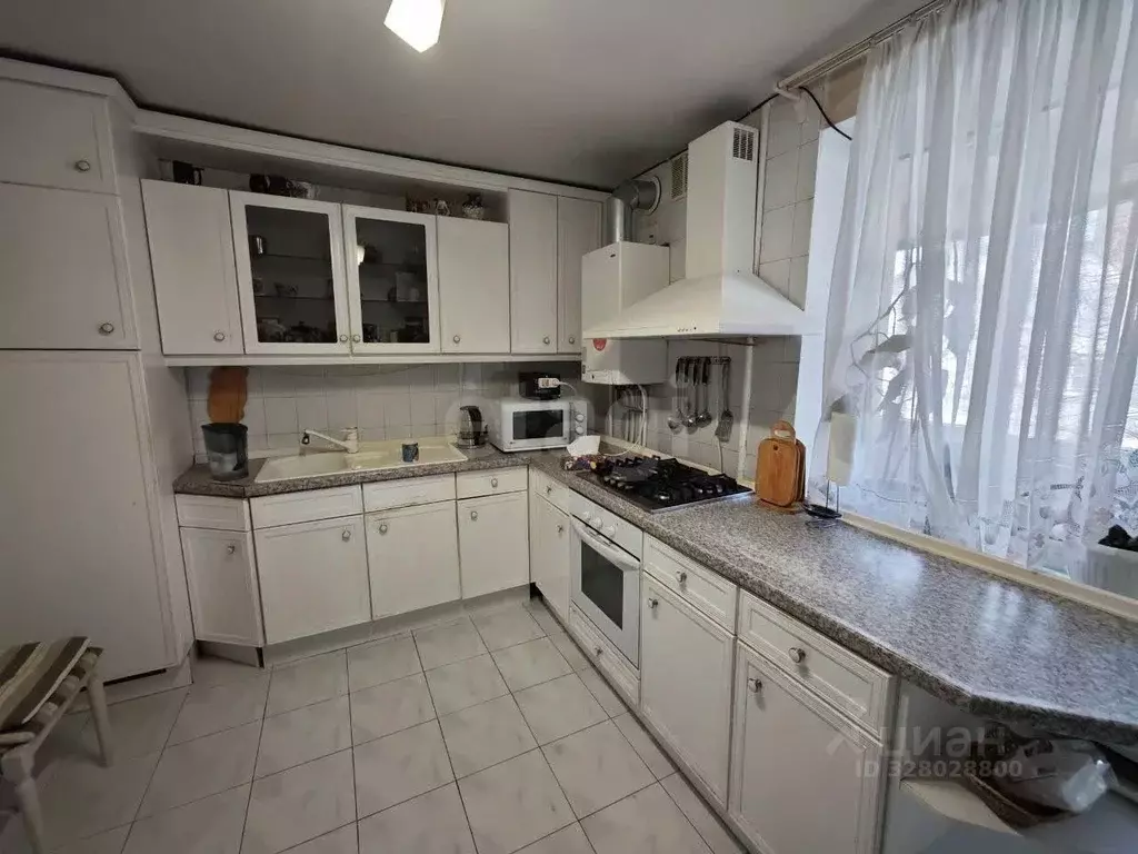 Дом в Крым, Симферополь ул. Маршала Рыбалко (214 м) - Фото 1