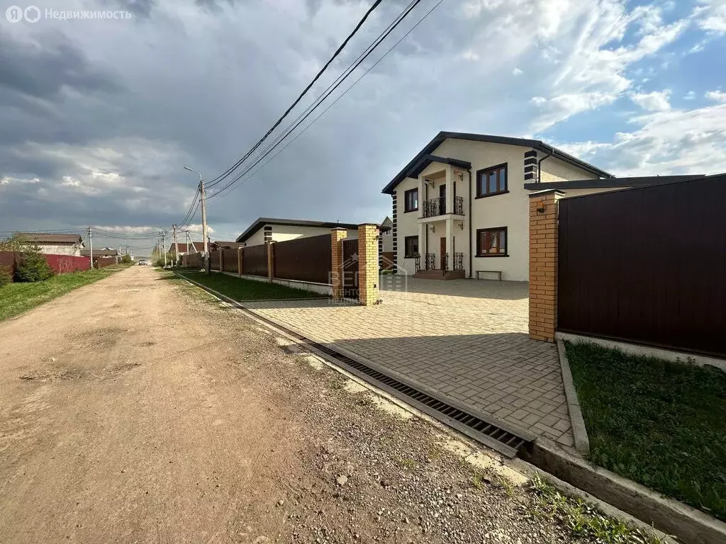 Дом в село Шарапово, Покровская улица, 11 (201 м) - Фото 1