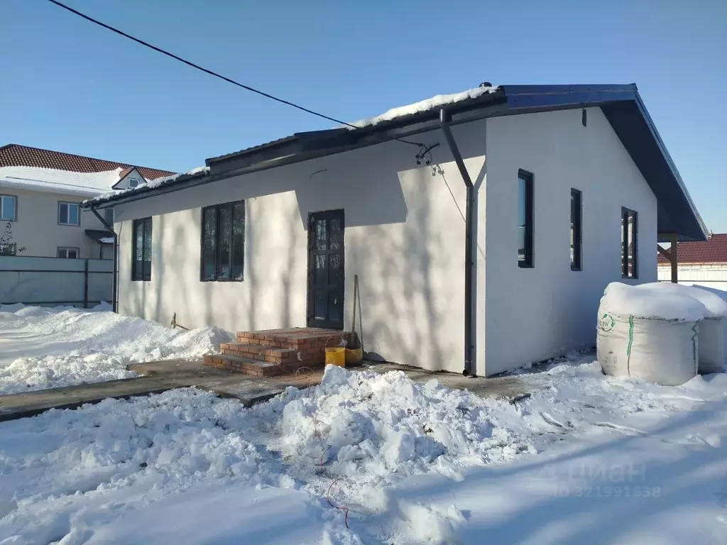 Дом в Омская область, Омский район, Магистральное с/пос, Деревня ... - Фото 1