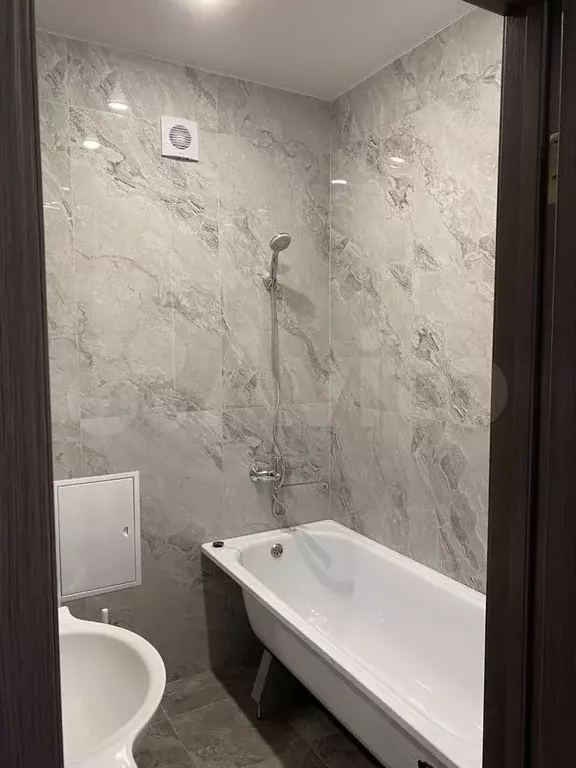 2-к. квартира, 45 м, 1/5 эт. - Фото 1