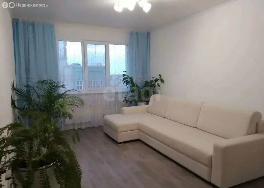 3-комнатная квартира: Барнаул, улица Гущина, 150/24 (65.5 м) - Фото 2