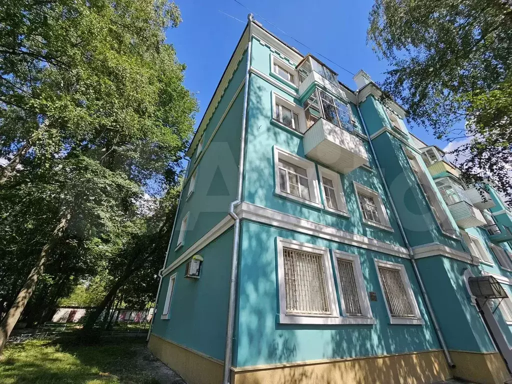 Комната 22 м в 3-к., 1/4 эт. - Фото 0
