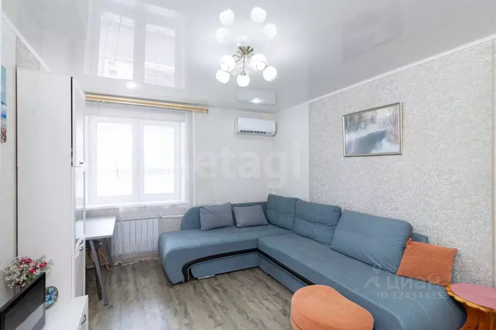 1-к кв. Тюменская область, Тюмень Кремлевская ул., 102 (38.7 м) - Фото 1