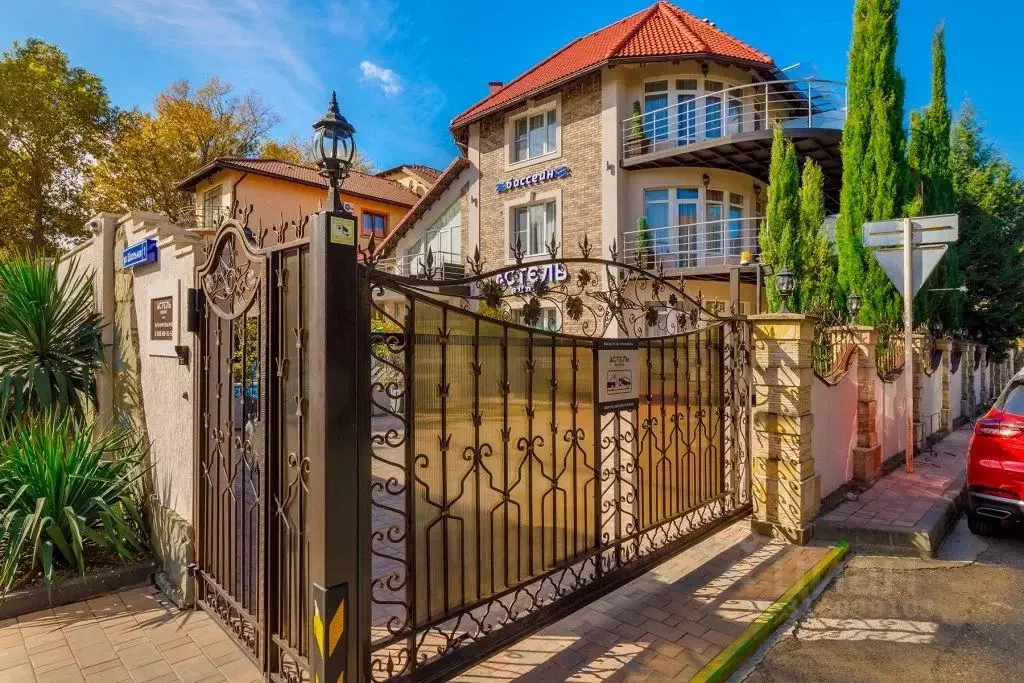 Комната Краснодарский край, Геленджик Школьная ул., 1 - Фото 2