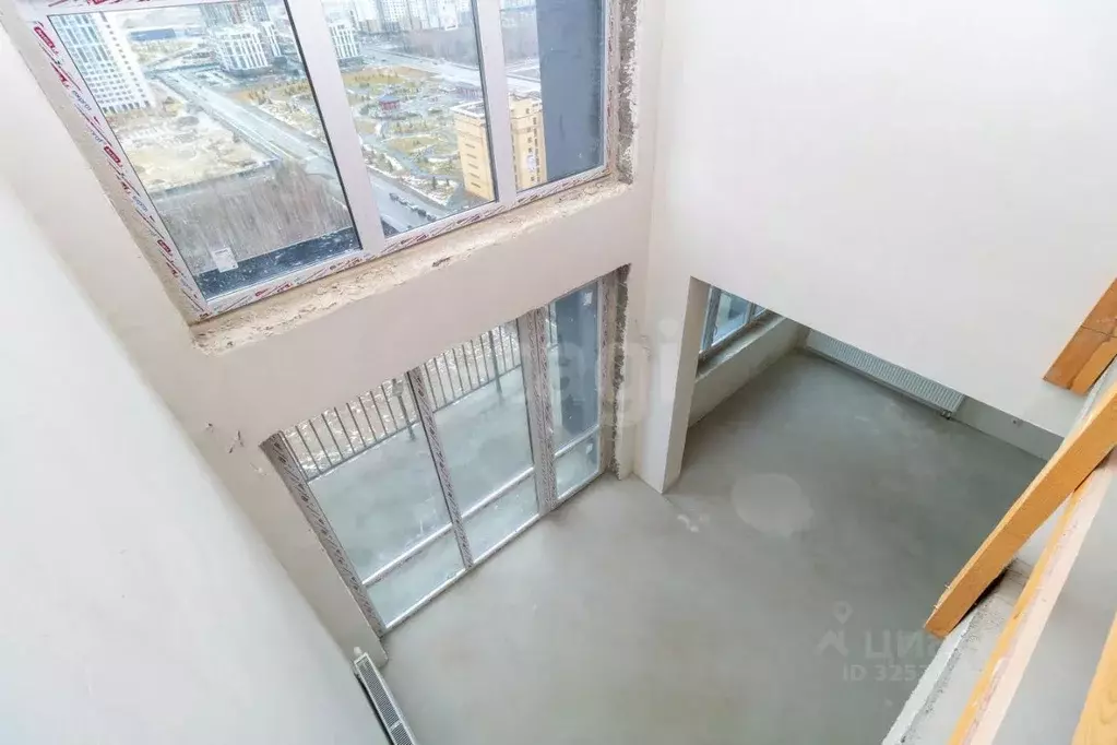 3-к кв. Тюменская область, Тюмень ул. Братьев Бондаревых, 5 (132.2 м) - Фото 1