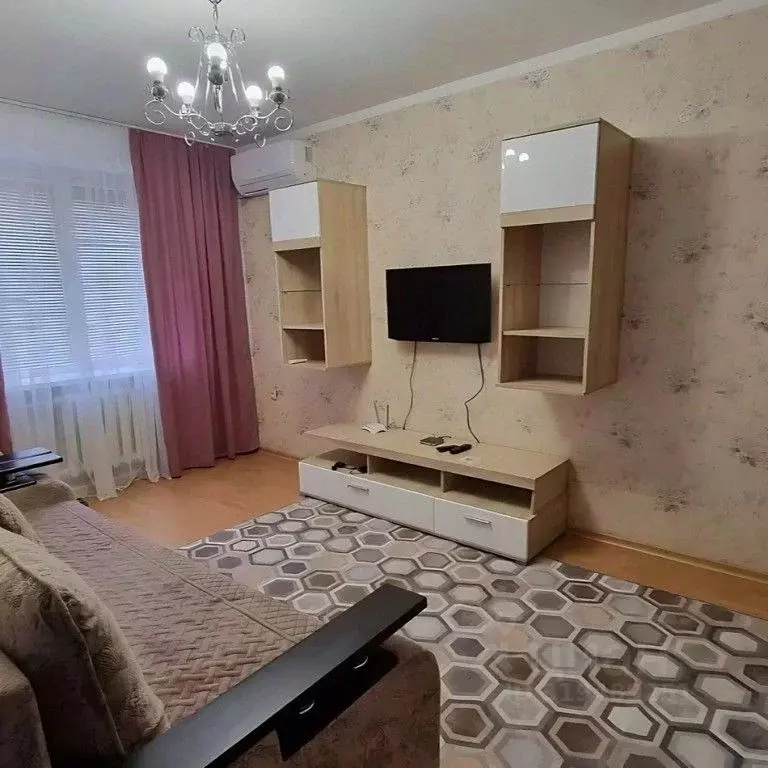 1-к кв. Калмыкия, Элиста ул. В.И. Ленина, 273 (50.0 м) - Фото 1