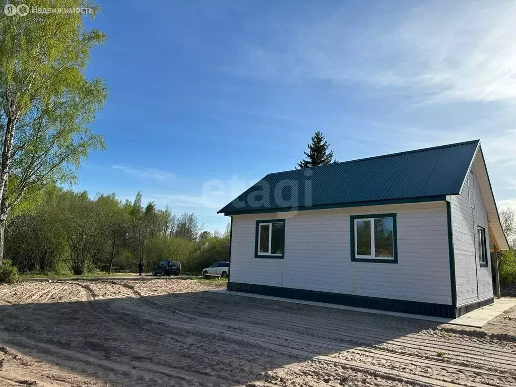 Дом в Псковская область, Пыталовский муниципальный округ, деревня ... - Фото 1