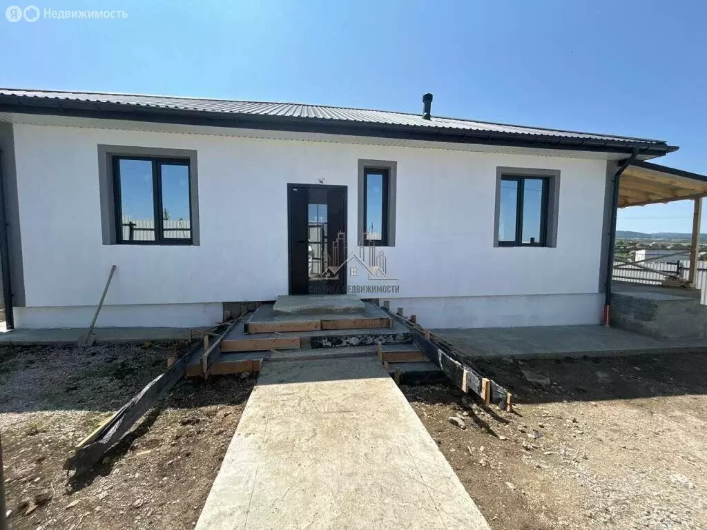Дом в Добровское сельское поселение, село Заречное (120 м) - Фото 1