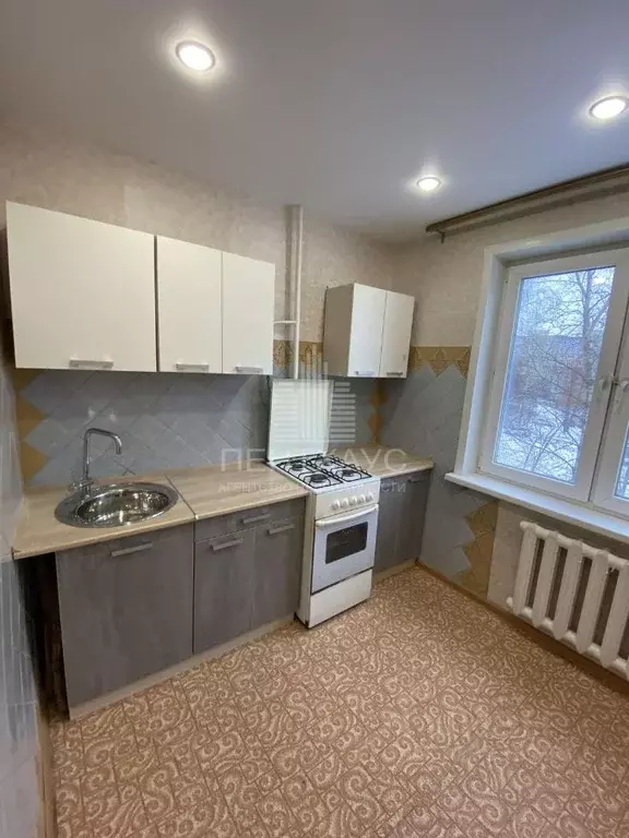 2-к кв. Владимирская область, Владимир ул. Нижняя Дуброва, 26 (50.0 м) - Фото 0