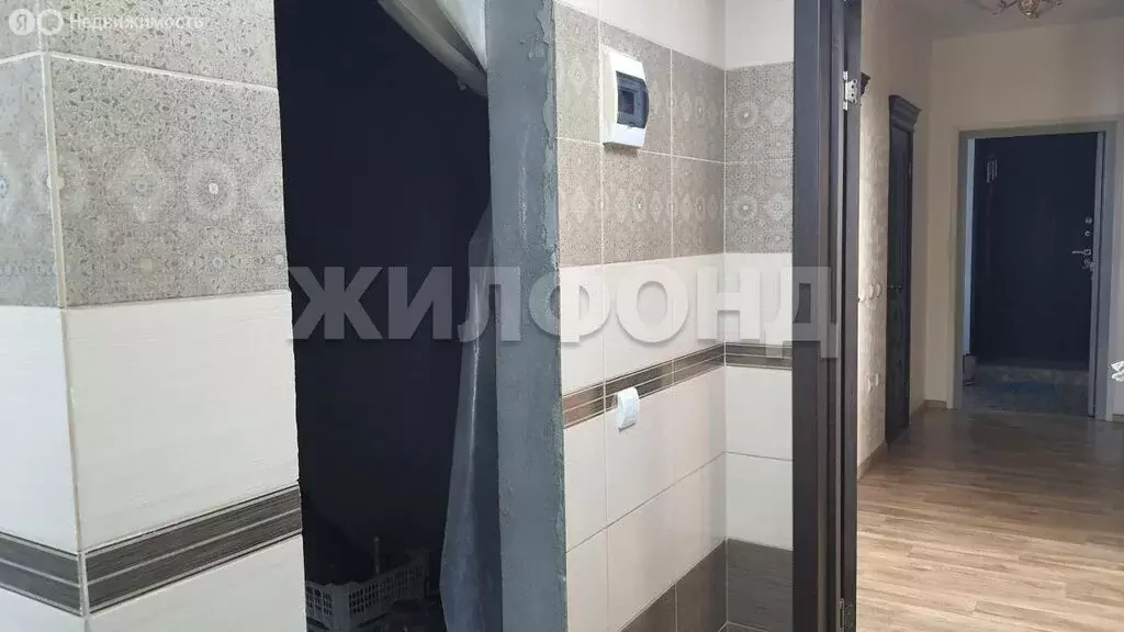 Дом в Абакан, улица Героя России Лелюха (317.2 м) - Фото 1