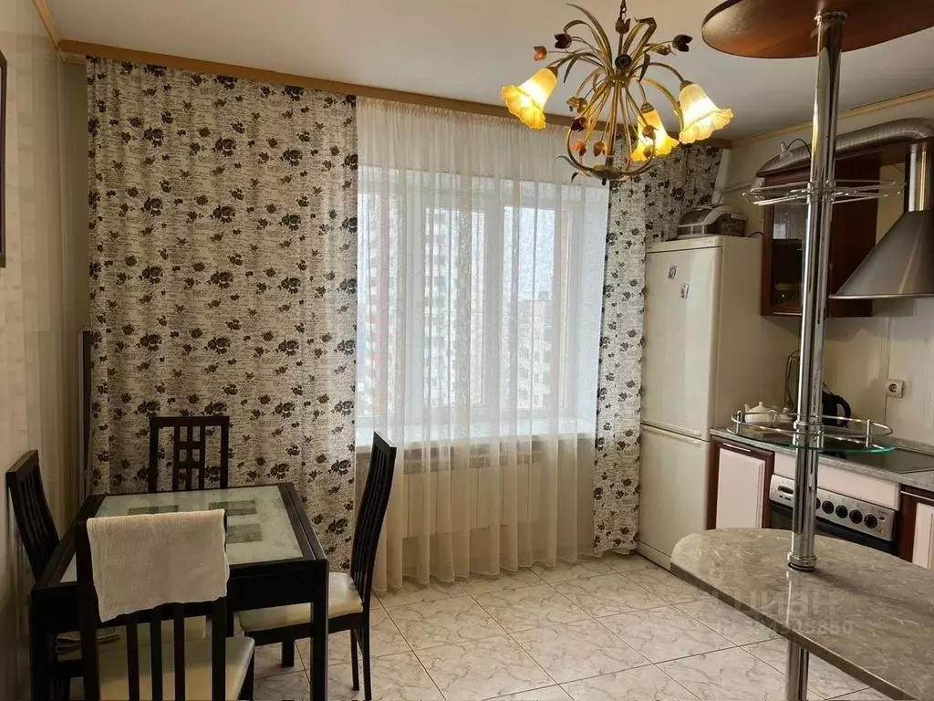 3-к кв. Белгородская область, Белгород ул. Губкина, 16б (105.1 м) - Фото 1