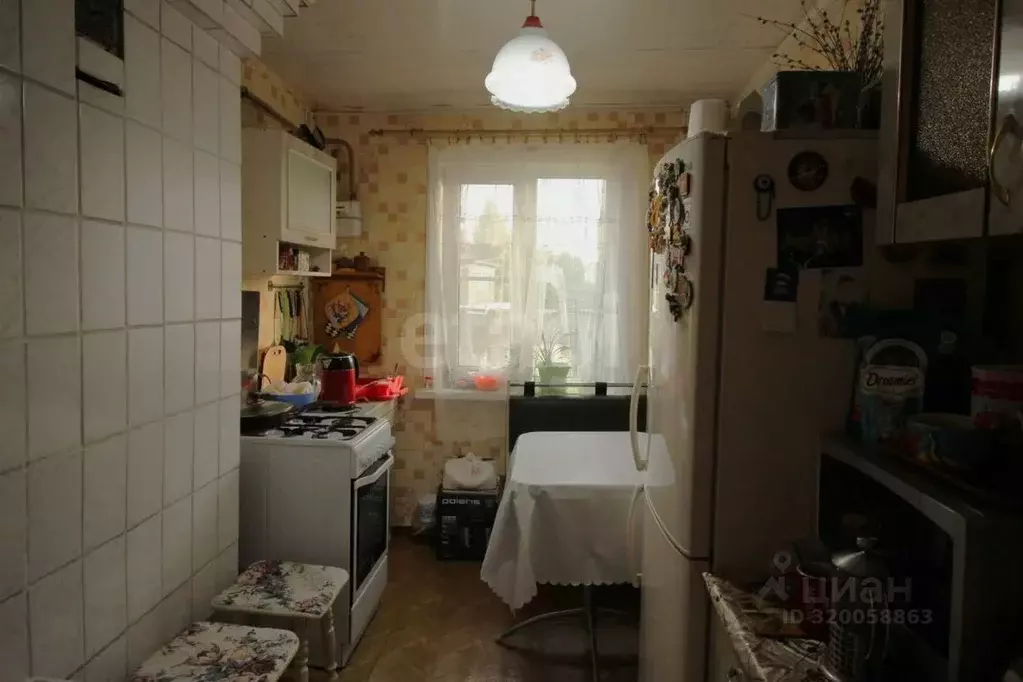 2-к кв. Вологодская область, Великий Устюг ул. Космонавтов, 4 (41.1 м) - Фото 1