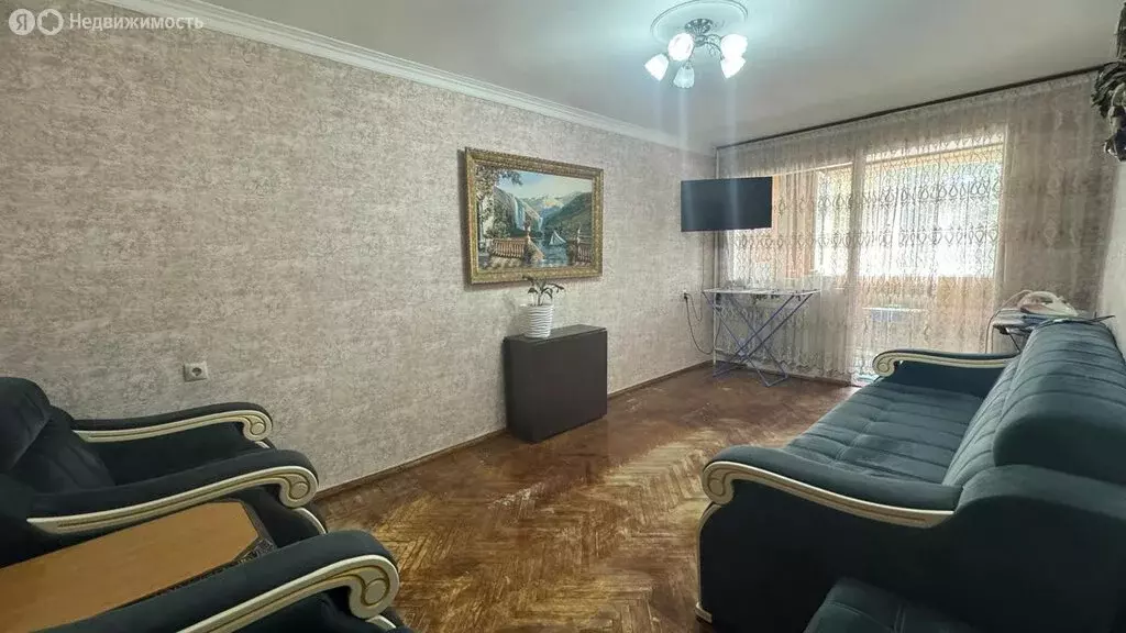 3-комнатная квартира: Владикавказ, улица Галковского, 233 (66.5 м) - Фото 1