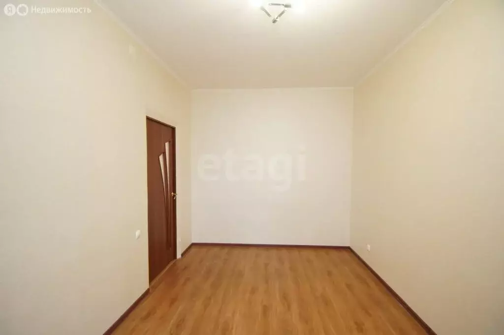 1-комнатная квартира: Омск, улица Декабристов, 114 (70 м) - Фото 1