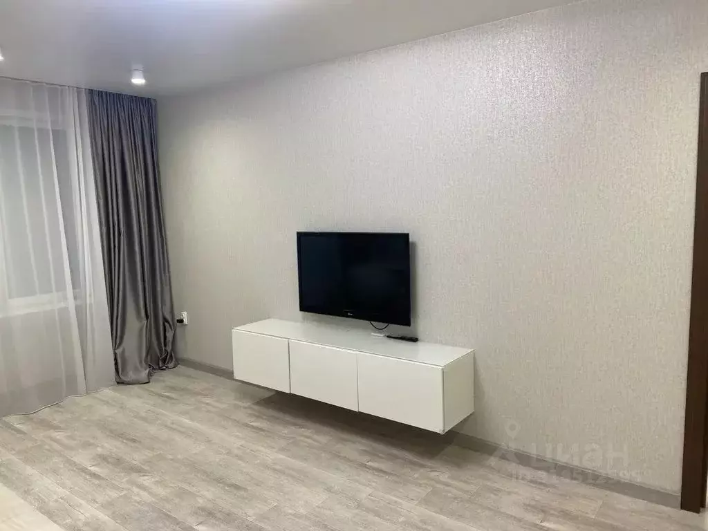2-к кв. Татарстан, Казань ул. Декабристов, 180а (46.0 м) - Фото 1