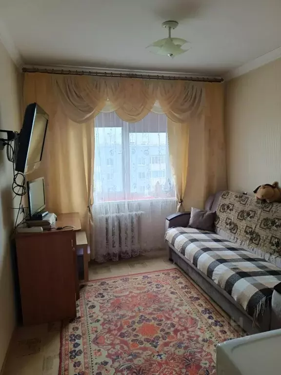 3-к кв. Омская область, Омск ул. Иванишко, 33 (63.2 м) - Фото 2