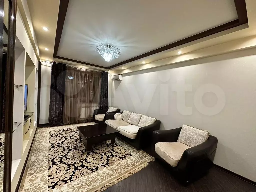 3-к. квартира, 110 м, 4/10 эт. - Фото 0