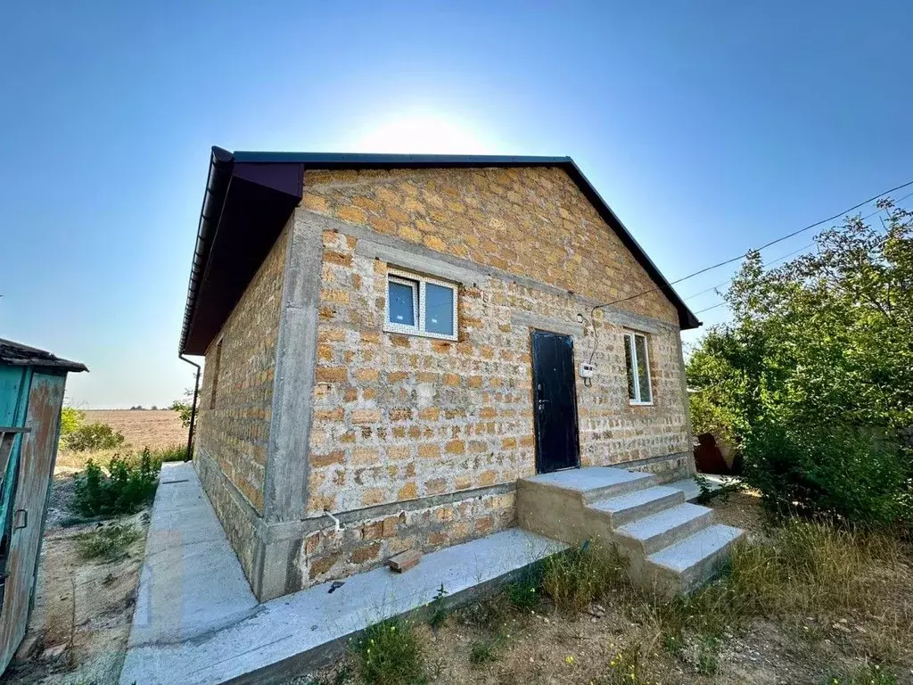 Дом в Крым, Сакский район, Суворовское с/пос, Звезда СНТ ул. ... - Фото 1