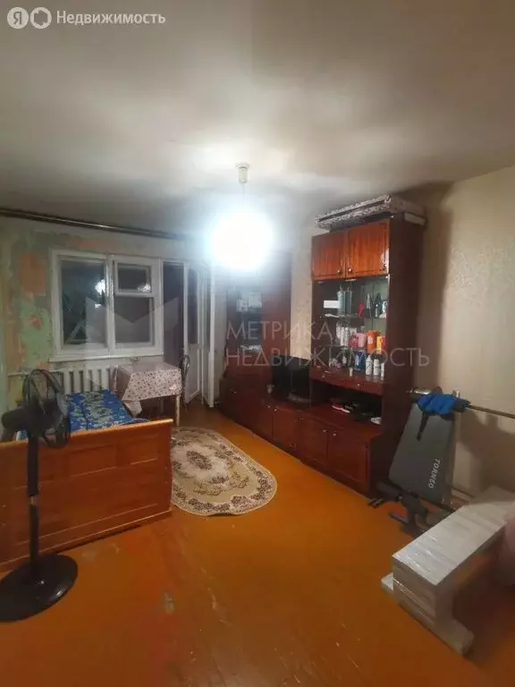 2-комнатная квартира: Тюмень, улица Пермякова, 2А (43 м) - Фото 1