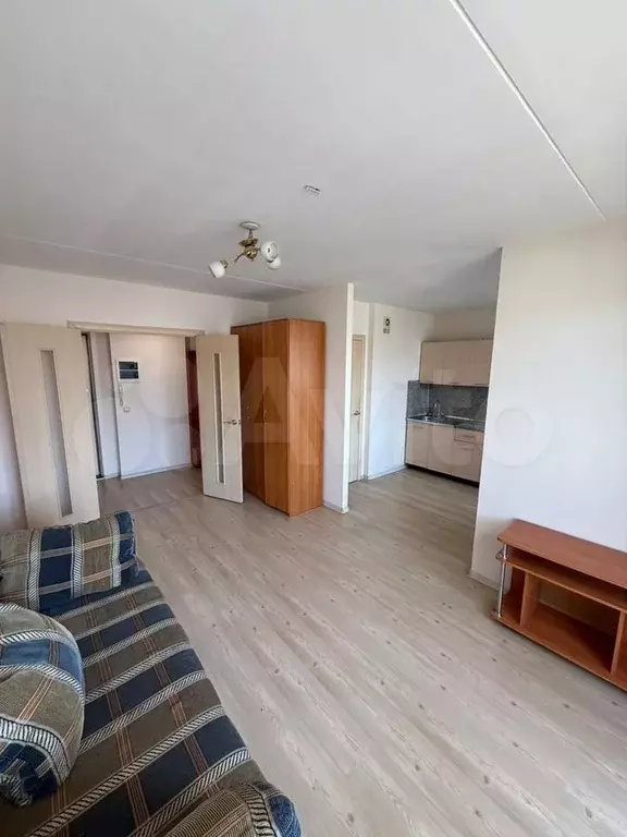 1-к. квартира, 40 м, 9/10 эт. - Фото 0