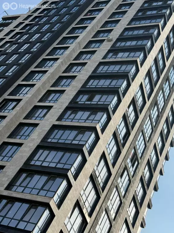 Квартира-студия: Нальчик, улица Лермонтова, 1 (65 м) - Фото 1