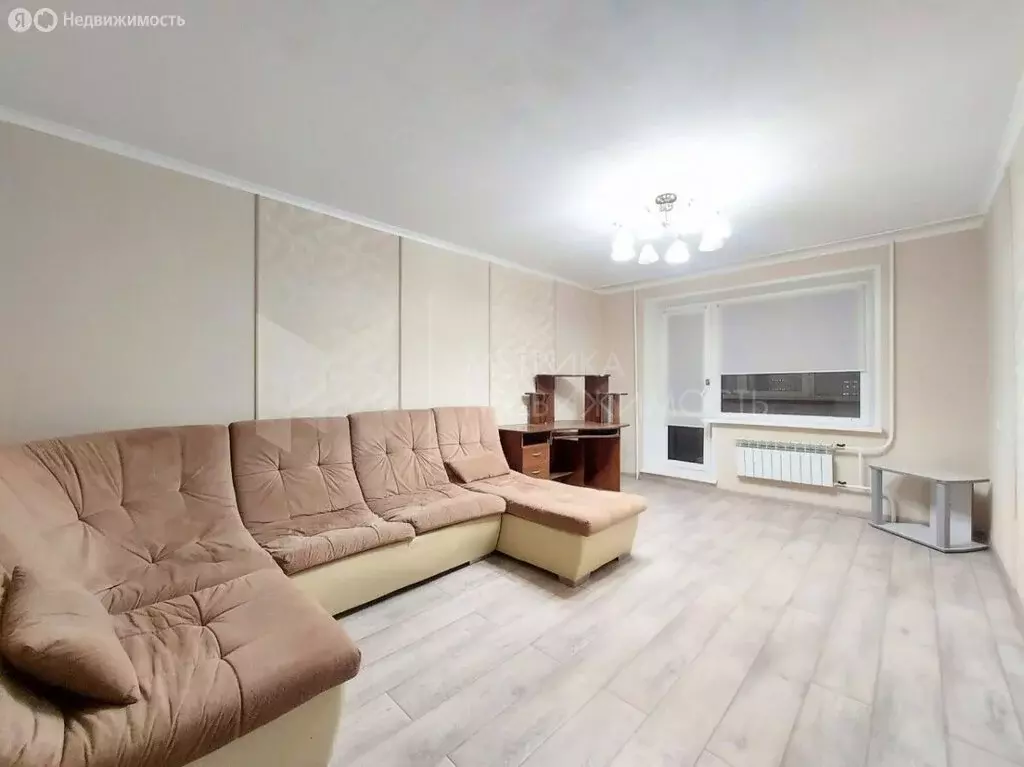 2-комнатная квартира: Тюмень, улица 50 лет Октября, 74к2 (64.3 м) - Фото 2