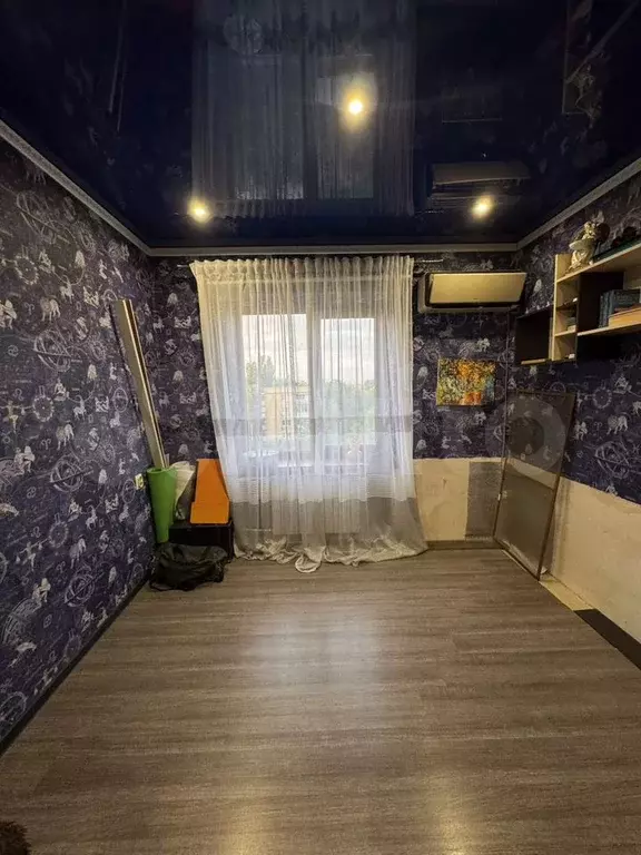 5-к. квартира, 37 м, 5/5 эт. - Фото 1