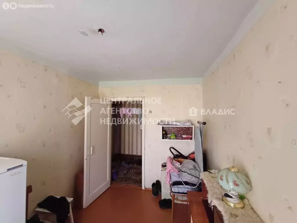 3-комнатная квартира: Спасск-Рязанский, улица Строителей, 2А (50 м) - Фото 1