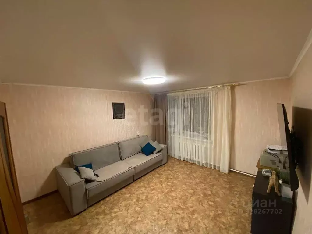 3-к кв. Татарстан, Альметьевск ул. Гафиатуллина, 2 (59.3 м) - Фото 1