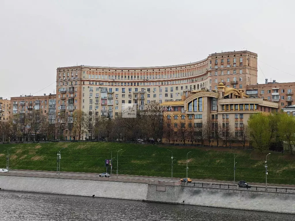 Продается 3-комнатная квартира - Фото 1