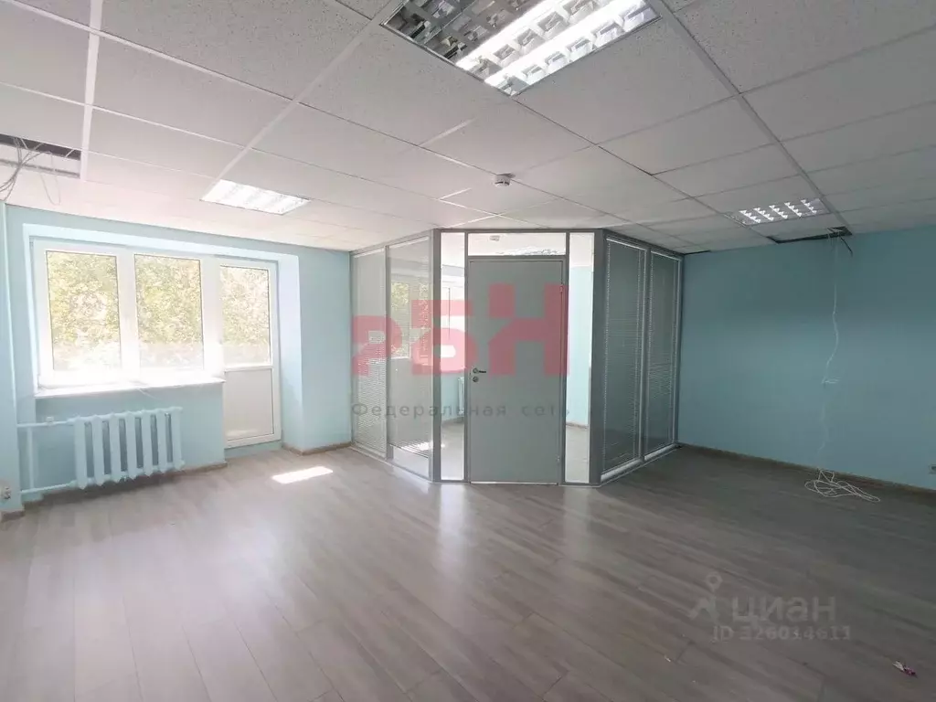 Офис в Тюменская область, Тюмень ул. Республики, 162 (33 м) - Фото 1