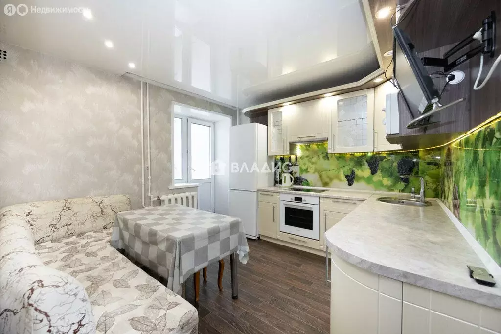 2-комнатная квартира: Благовещенск, Пионерская улица, 151 (49.6 м) - Фото 1