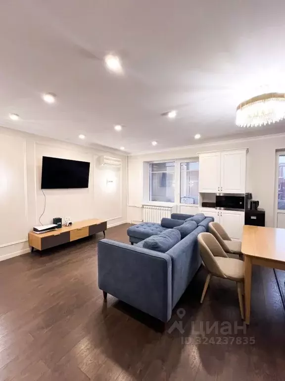 2-к кв. Санкт-Петербург Пулковская ул., 10к2 (81.9 м) - Фото 1