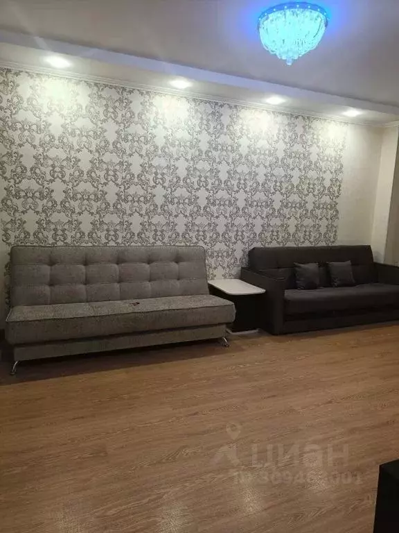 2-к кв. Ханты-Мансийский АО, Нягань 7-й мкр, 1 (56.0 м) - Фото 0