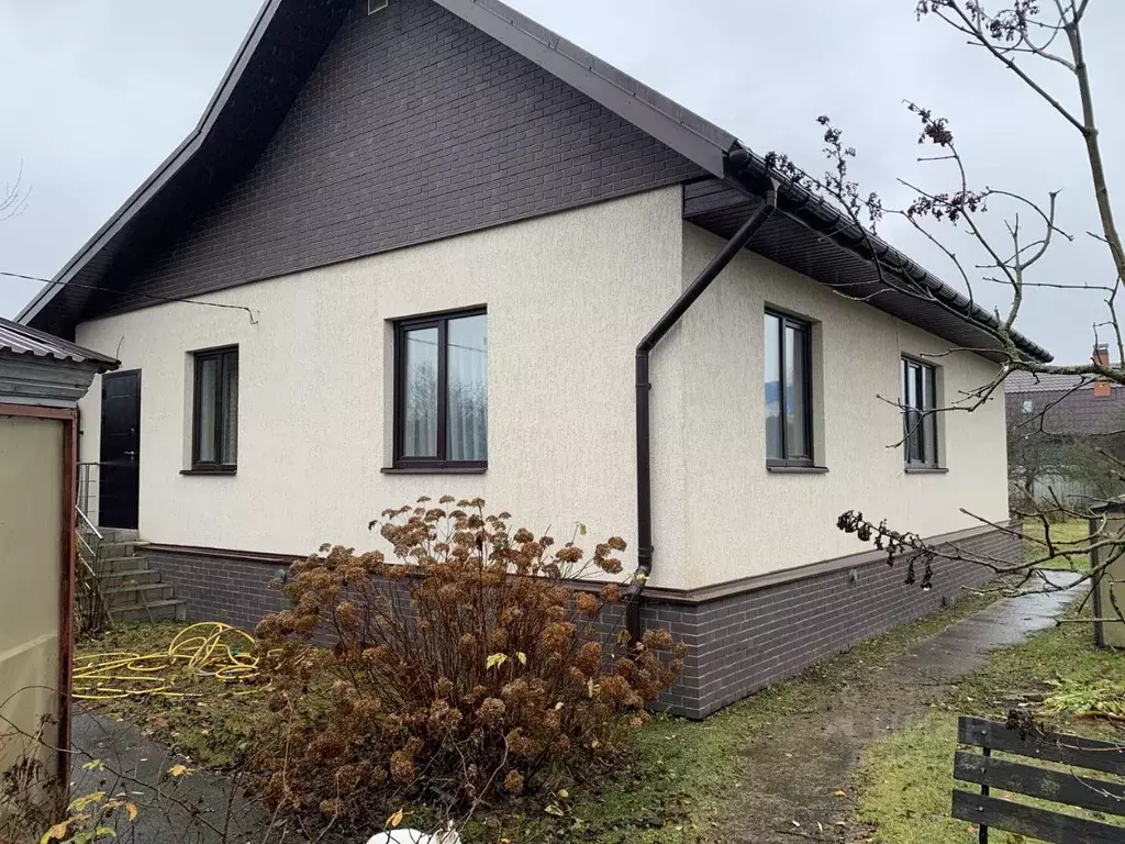 Дом в Псковская область, Псков Зимний пер., 9 (100 м) - Фото 1