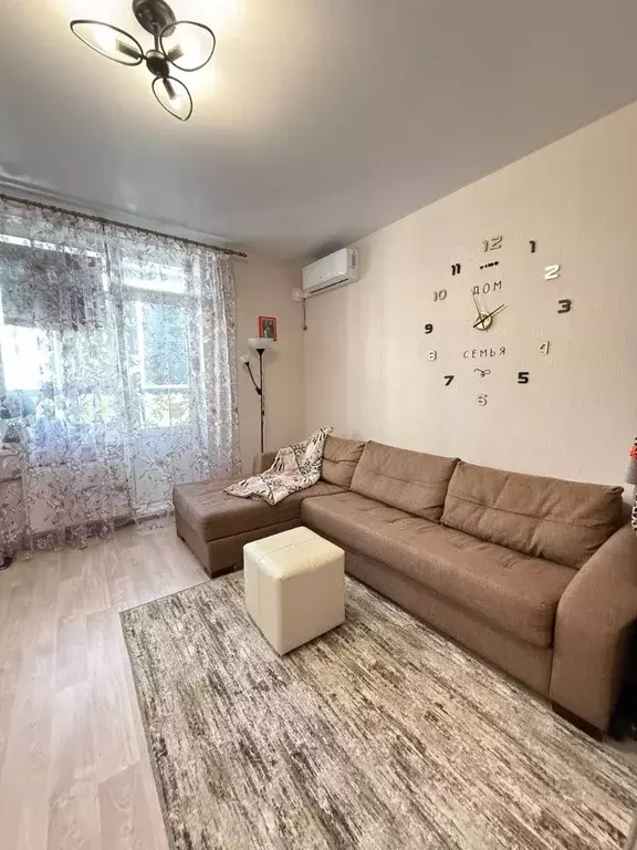 Студия Новосибирская область, Новосибирск ул. Петухова, 162 (30.7 м) - Фото 1