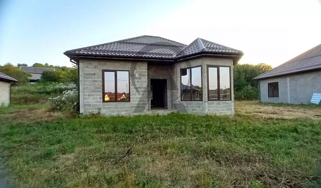 Дом в Краснодарский край, Хадыженск Апшеронский район, Ангарская ул. ... - Фото 1