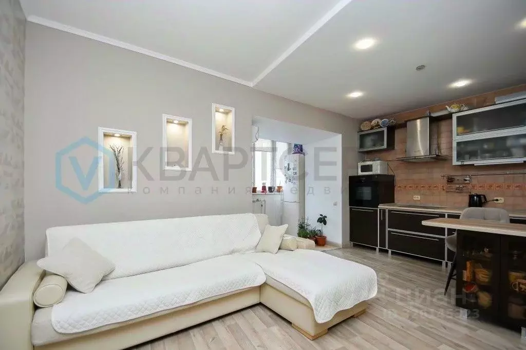 2-к кв. Омская область, Омск ул. 24-я Северная, 194/2 (57.7 м) - Фото 1