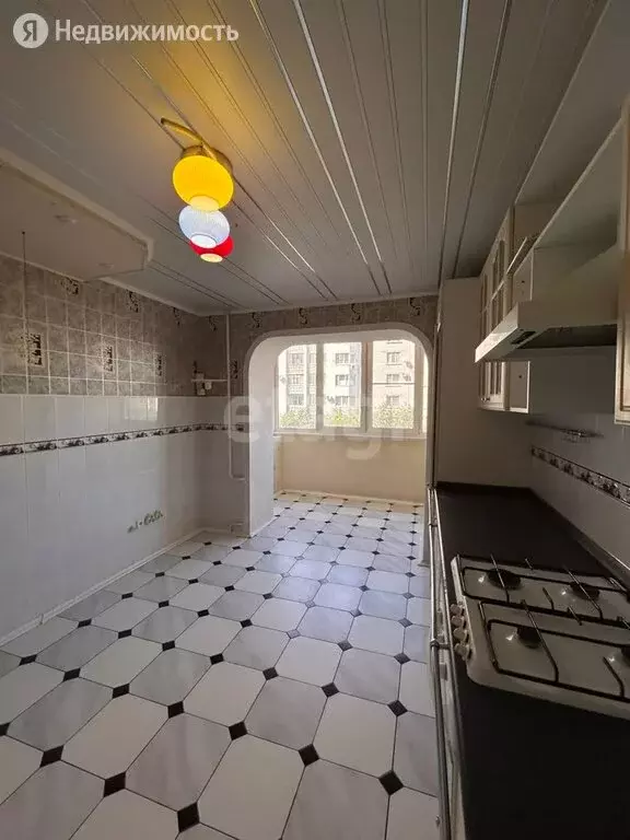 3-комнатная квартира: Невинномысск, улица Фрунзе, 19 (109 м) - Фото 1