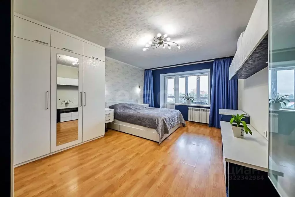 2-к кв. Томская область, Томск Паровозный пер., 10 (70.2 м) - Фото 1