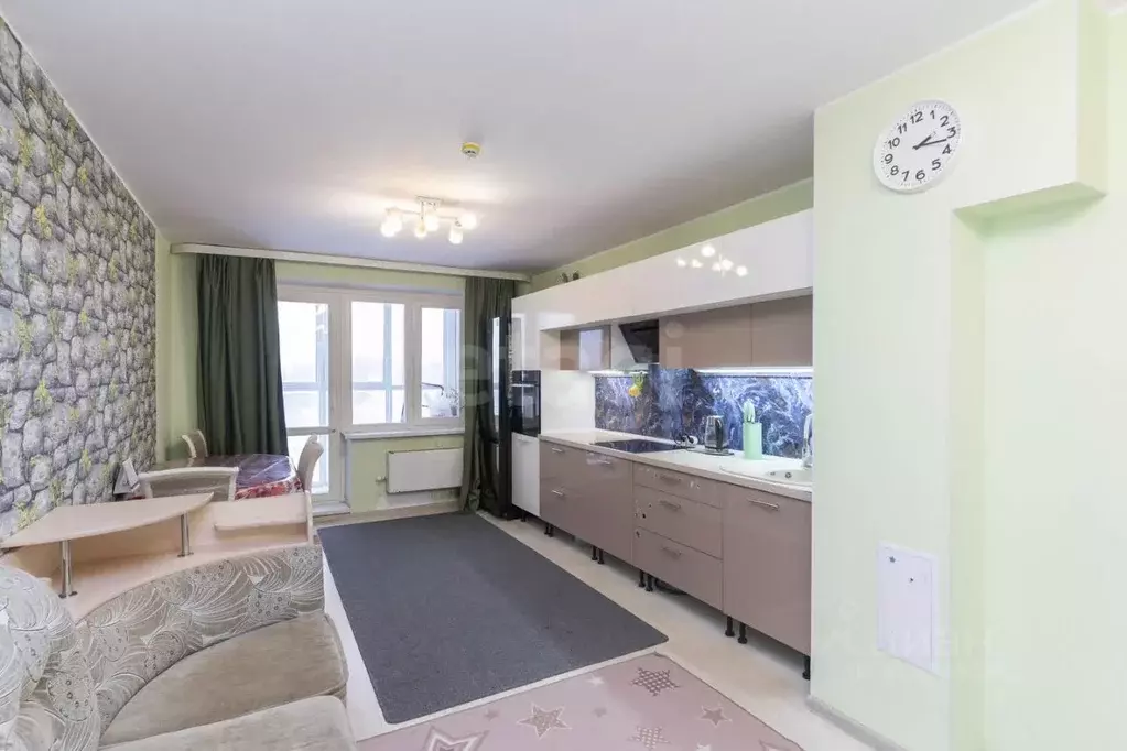 3-к кв. Тюменская область, Тюмень ул. Федюнинского, 60 (92.7 м) - Фото 2