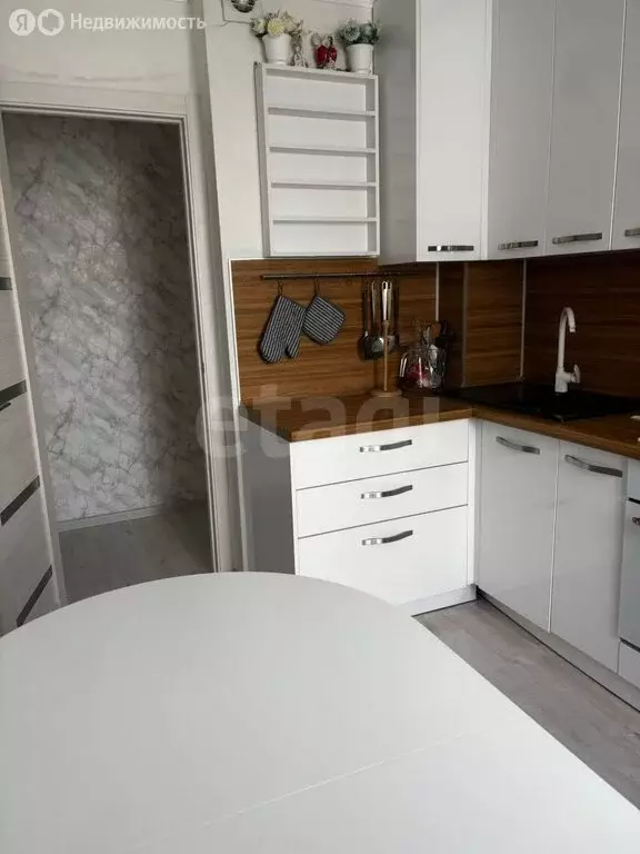 3-комнатная квартира: Альметьевск, проспект Изаила Зарипова, 13А (65.1 ... - Фото 2