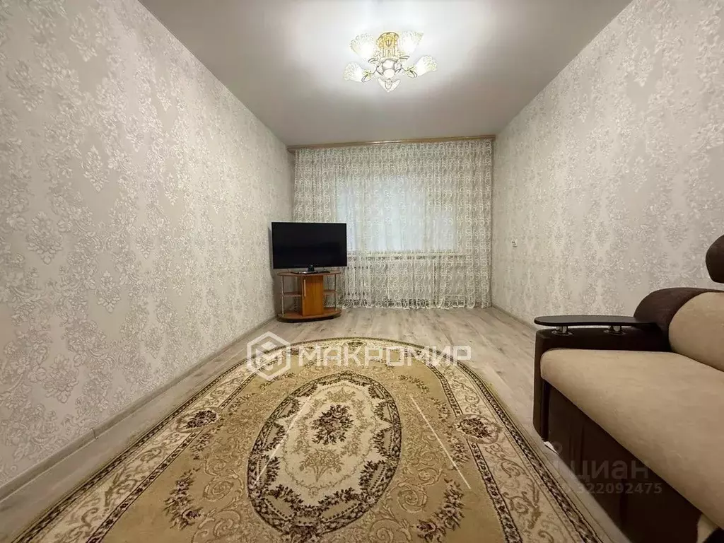 3-к кв. Орловская область, Орел Ягодный пер., 8 (66.5 м) - Фото 1