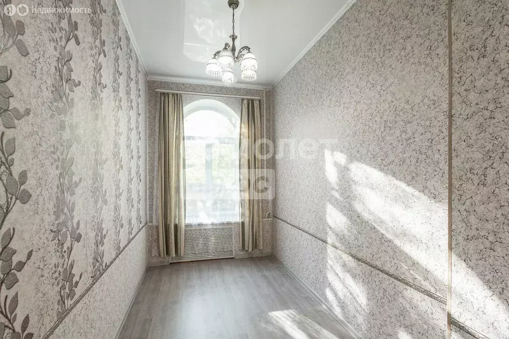 2-комнатная квартира: Омск, улица 20 лет РККА, 9 (55 м) - Фото 1