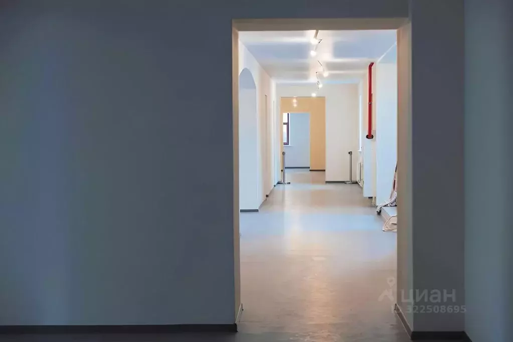 Помещение свободного назначения в Свердловская область, Екатеринбург ... - Фото 2