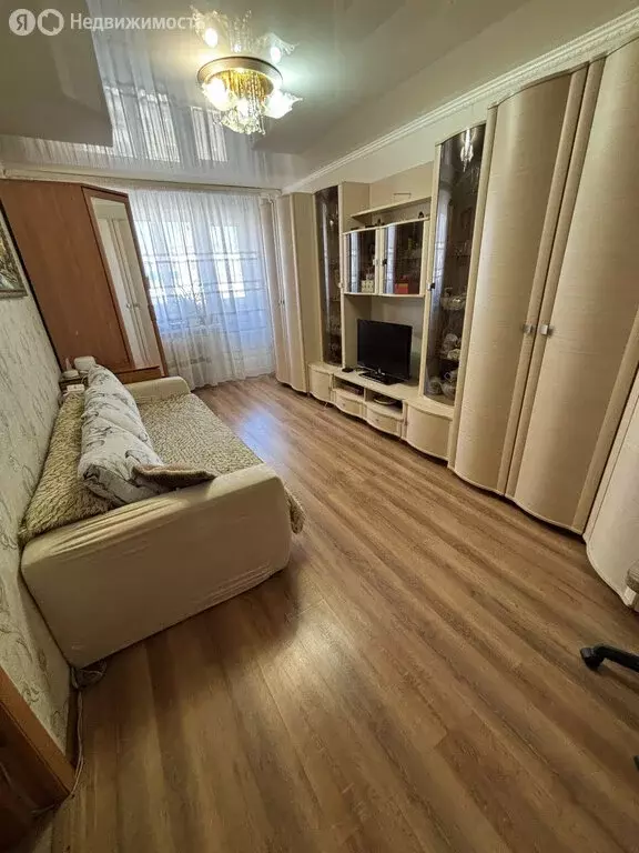 3-комнатная квартира: Октябрьский, 35-й микрорайон, 27 (59.5 м) - Фото 1