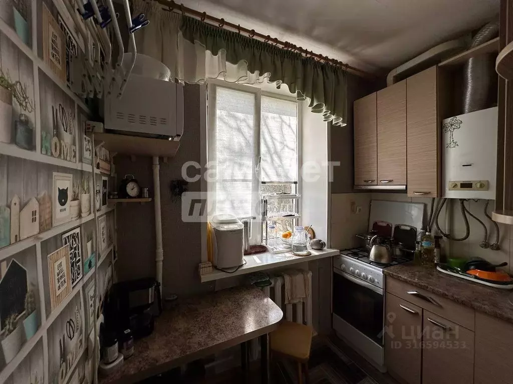 2-к кв. Владимирская область, Владимир ул. Асаткина, 15 (37.6 м) - Фото 0