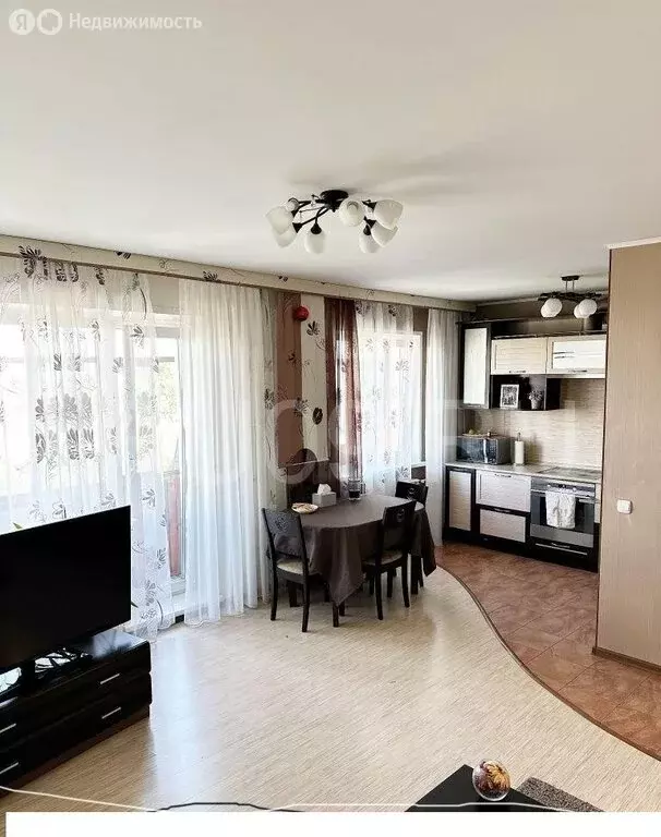3-комнатная квартира: Томск, Иркутский тракт, 53 (66 м) - Фото 0