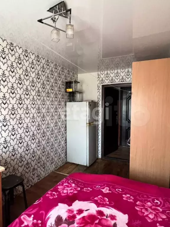 Комната 9,5 м в 3-к., 4/4 эт. - Фото 1