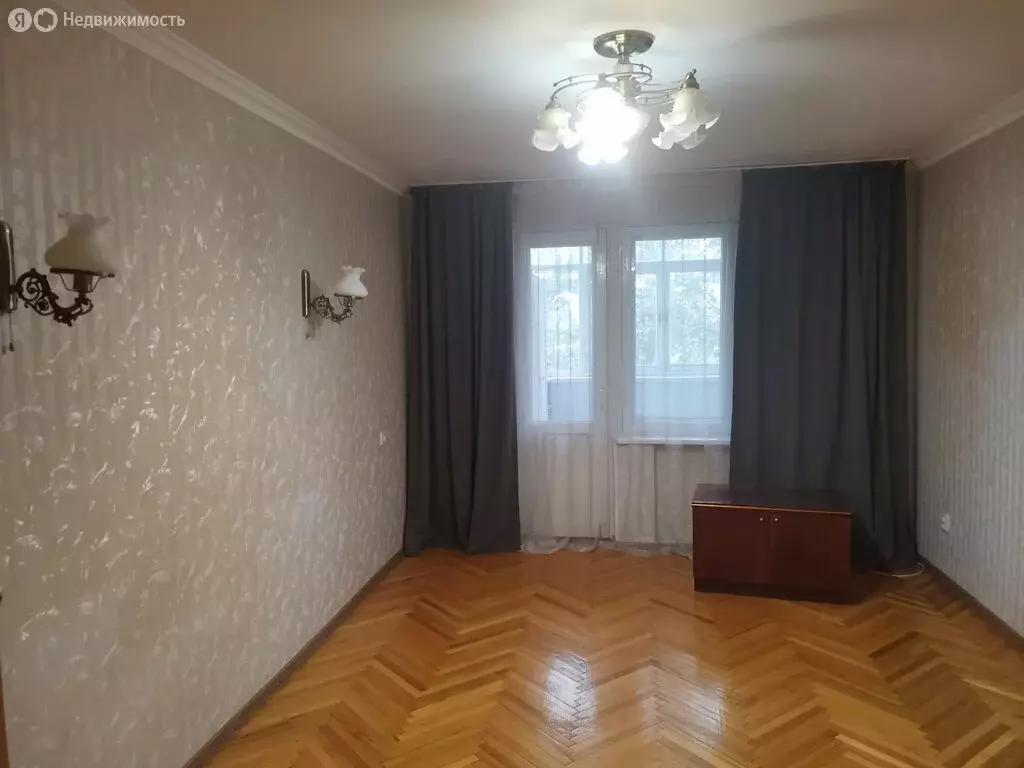 3-комнатная квартира: Моздок, улица Мира, 18А (59.4 м) - Фото 1